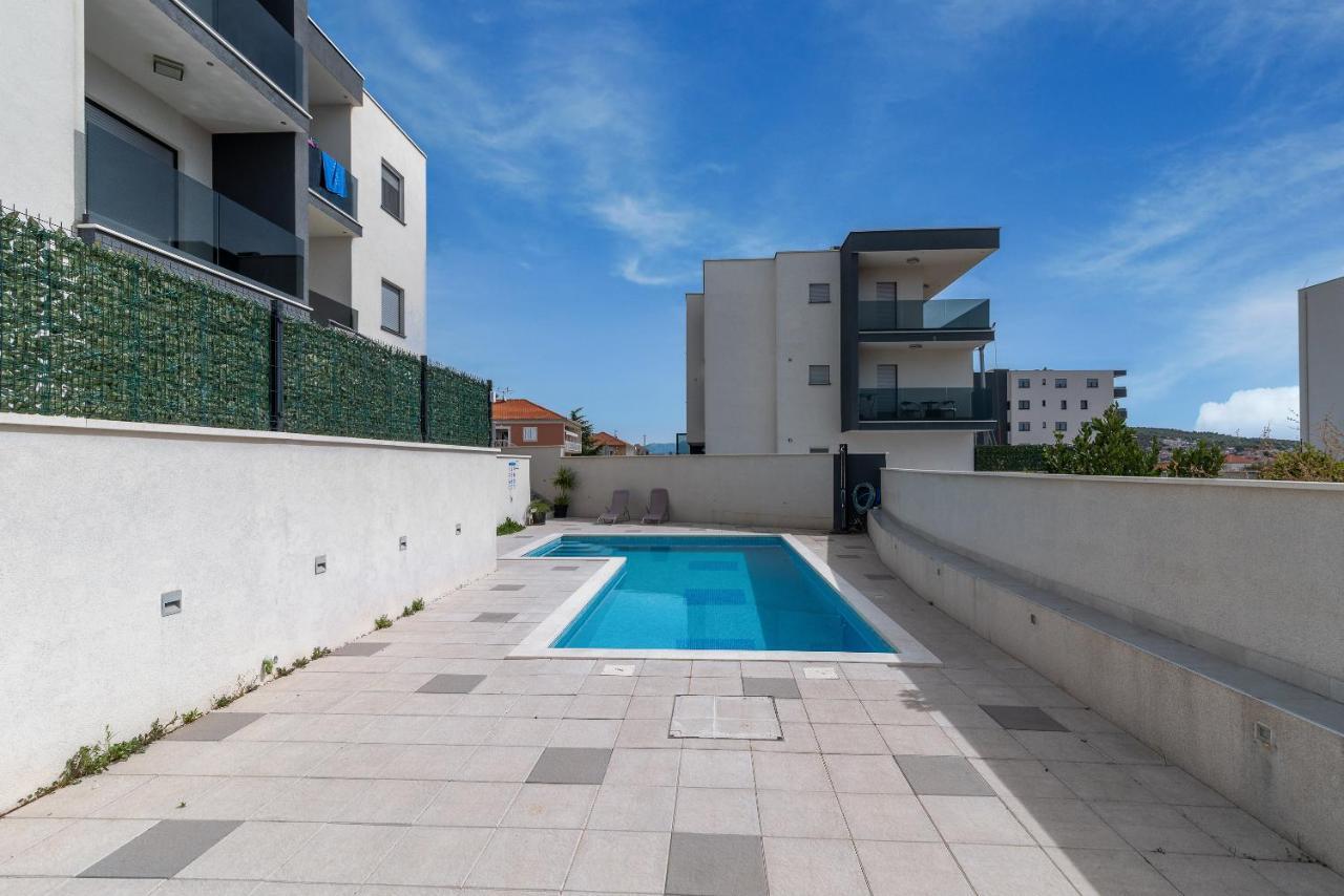 Apartman Lorena Trogir Exteriör bild